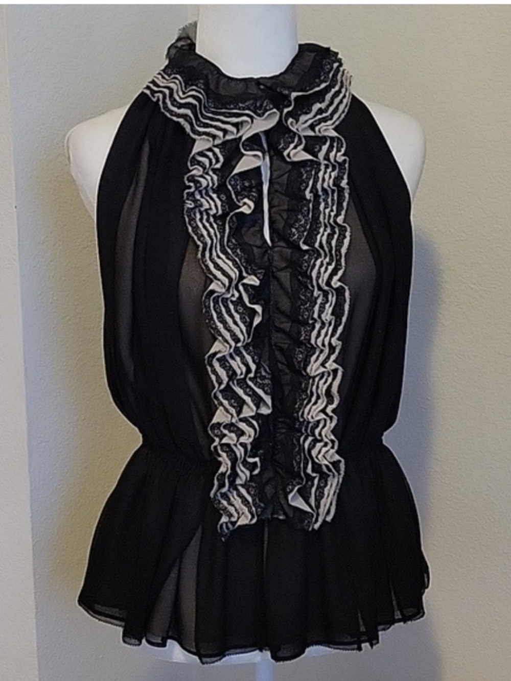 ROBERT RODRÍGUEZ FOR TARGET🖤 size Medium EUC